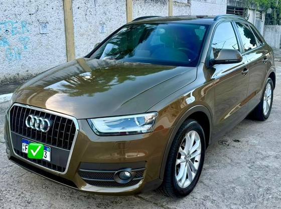AUDI Q3 2.0 TFSI ATTRACTION QUATTRO 4P GASOLINA S TRONIC